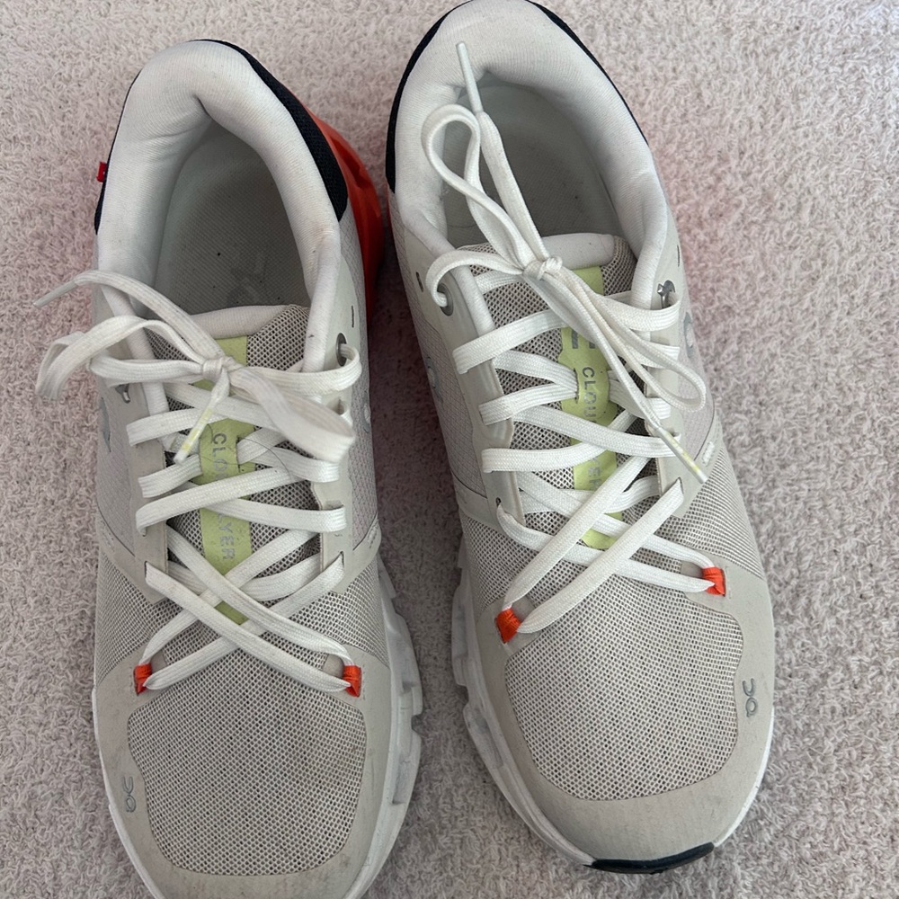 ON Women's White Athletic Shoes